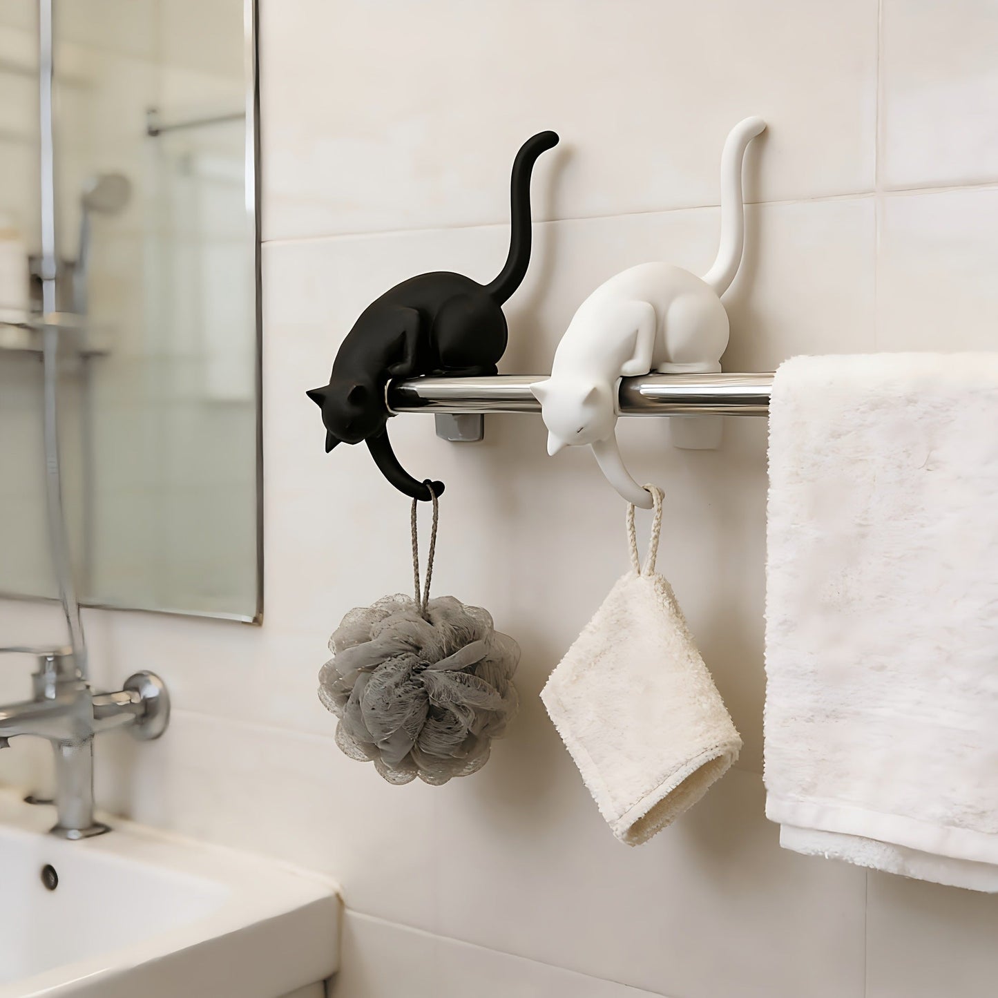🐈‍Cute cat figure for the bookshelf with LED lamp - Cute decoration for the bookshelf and practical key holde