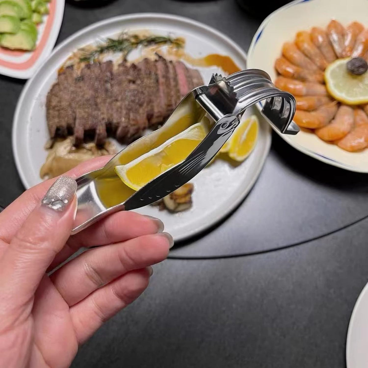 🐦2027 Elegant Bird and Fish - Stainless Steel Manual Lemon Squeezer, Portable Kitchen Gadget for Citrus Fruit